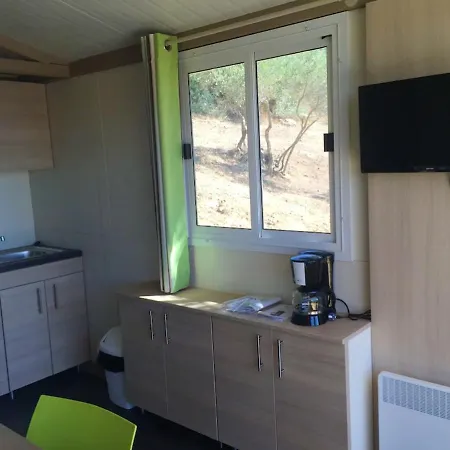 Bungalow De 2 Chambres A Corbara Avec Magnifique Vue Sur La Mer Jardin Amenage Et Wifi